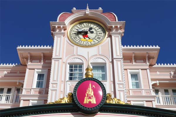 Oferta Disneyland Hotel - Disneyland Paris Oferta Disneyland Hotel - Disneyland Paris